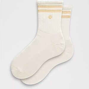 Lululemon Unisex Daily Essential Quarter Socks
Metallic Stripe